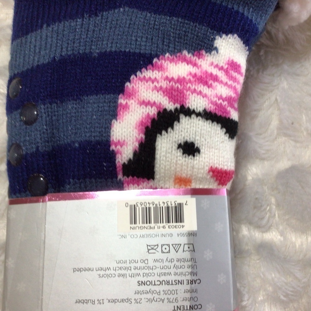 NEW Bundle of 2 - Mopas and Hot Sox Size 9-11 - Picture 2 of 4